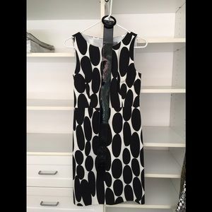 BNWT Ann Taylor black & white geometric dress sz 0